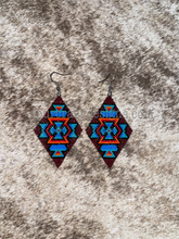 Load image into Gallery viewer, Texas Sunset hand beaded earrings