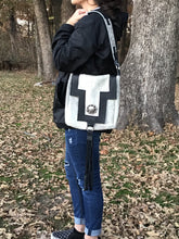 Load image into Gallery viewer, Gray Cowhide Shoulder Bag